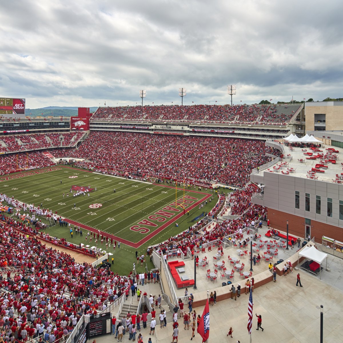 Exterior-Gameday-RoofDeck-004