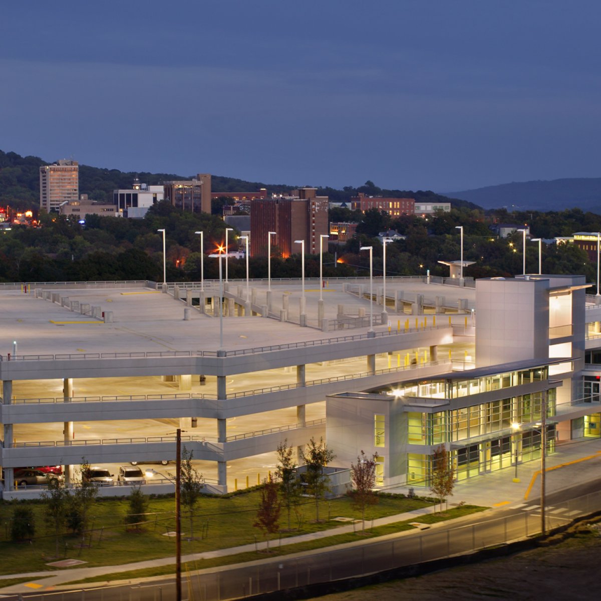 UA Harmon Ave Parking and Transit Facility 1